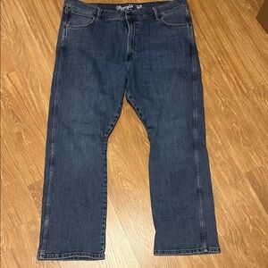 Wrangler Men's Dark Blue slim bootcut  Jeans 42x32 like new